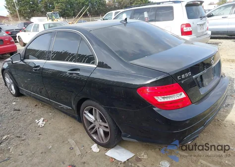 2013 Mercedes-Benz C 250 Sport из США, поврежденный, VIN WDDGF4HB6DR262767